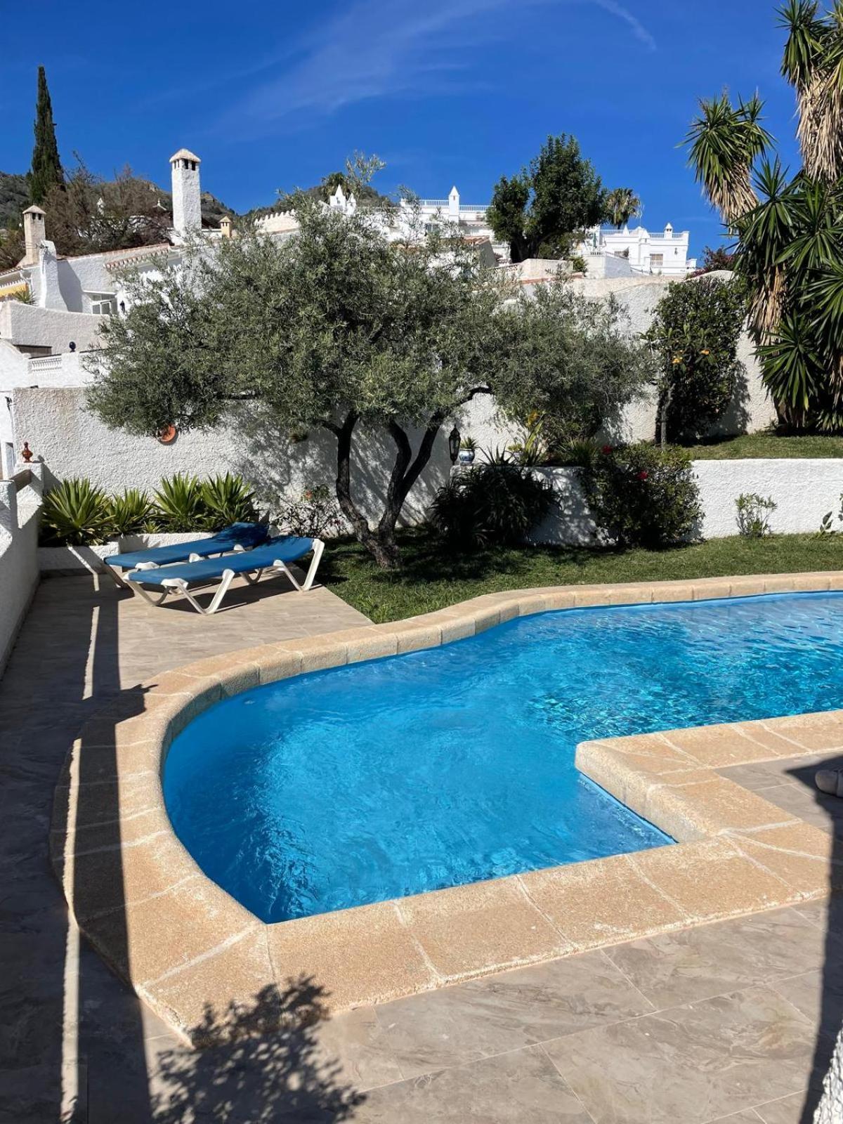 Villa Naricha 1 Menyber Nerja Exterior foto